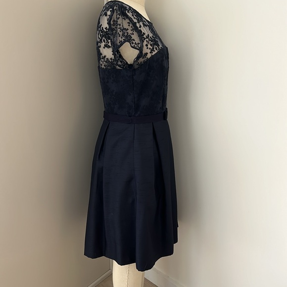 Taylor Brand Navy Blue Dress with Pockets size 6 - Picture 2 of 12